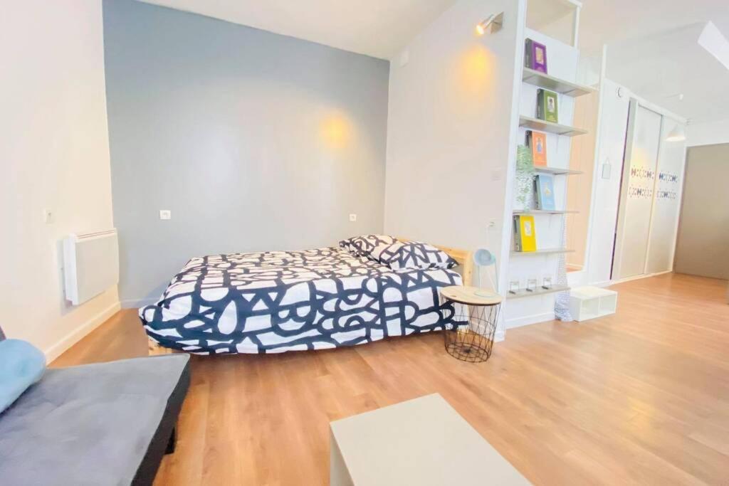 Studio De Charme Apartment Laon Ngoại thất bức ảnh